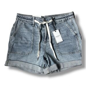 NWT Judy Blue High Rise Cuffed Jogger Shorts Women's Large
